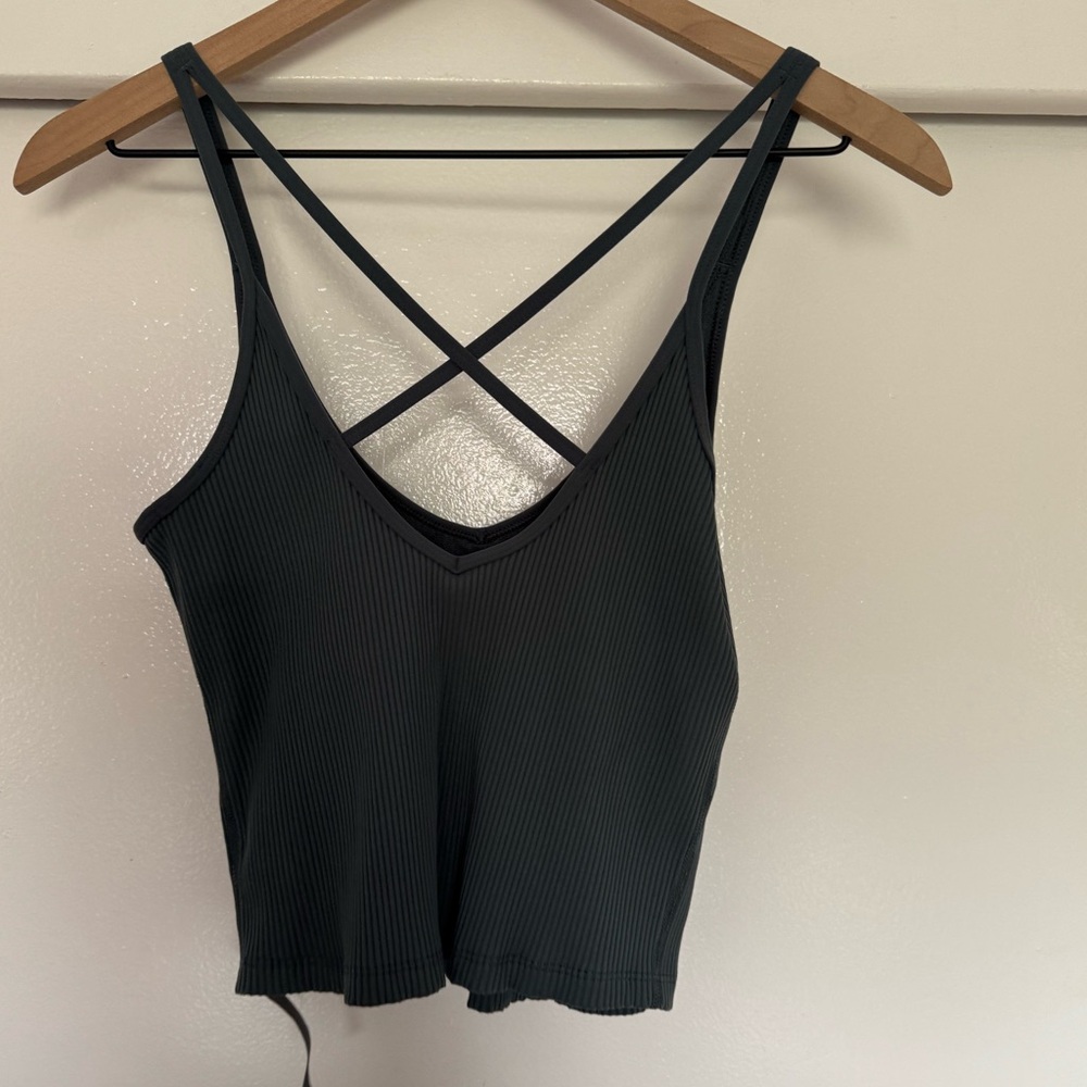 Vuori Crop Medium